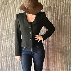 Brand new Hugo Buscatti black wool jacket ss. 8💕